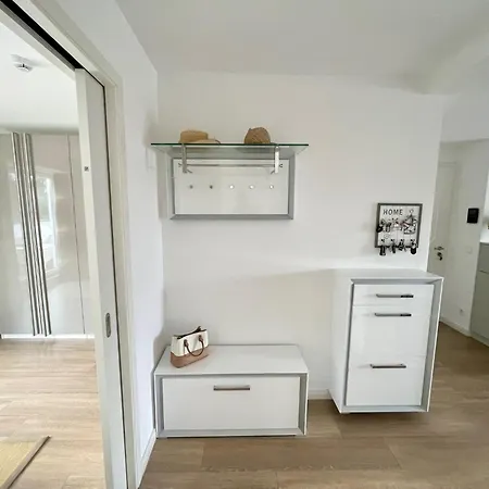 3003 Maison Fleur-de-lis Apartment