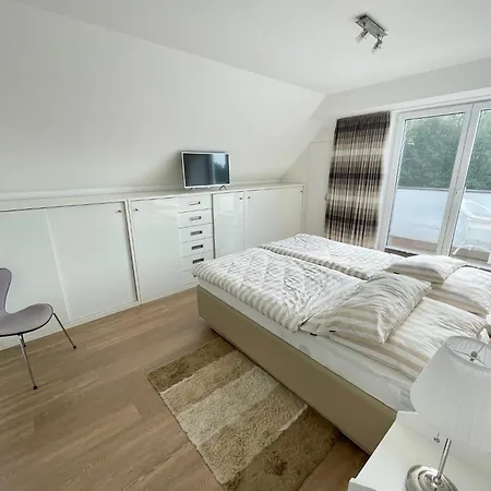 3003 Maison Fleur-de-lis