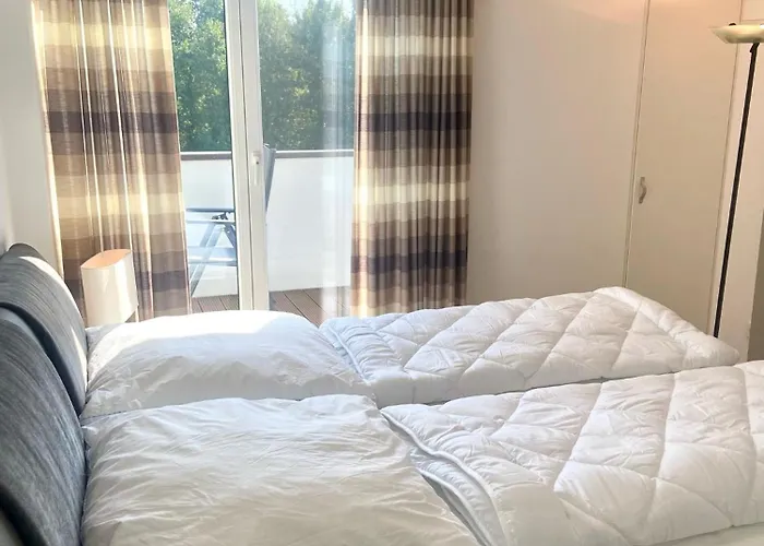 3003 Maison Fleur-de-lis *